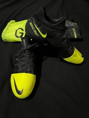 Nike Green Speed GS360 Soccer Cleat Size 10